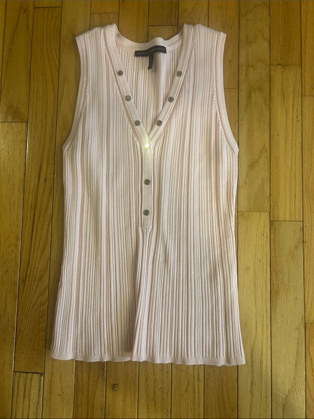 White House Black Market Pale Pink Ribbed V-Neck Henley Tank